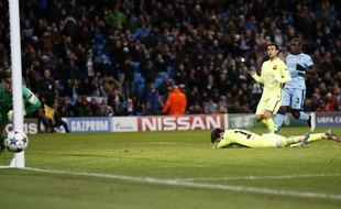 Lionel Messi rate un penalty lors du match entre Manchester City et le Barça le 24 février 2015.
