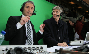 Christian Jeanpierre et Arsène Wenger en 2008, quand ils commentaient ensemble les matchs des Bleus.