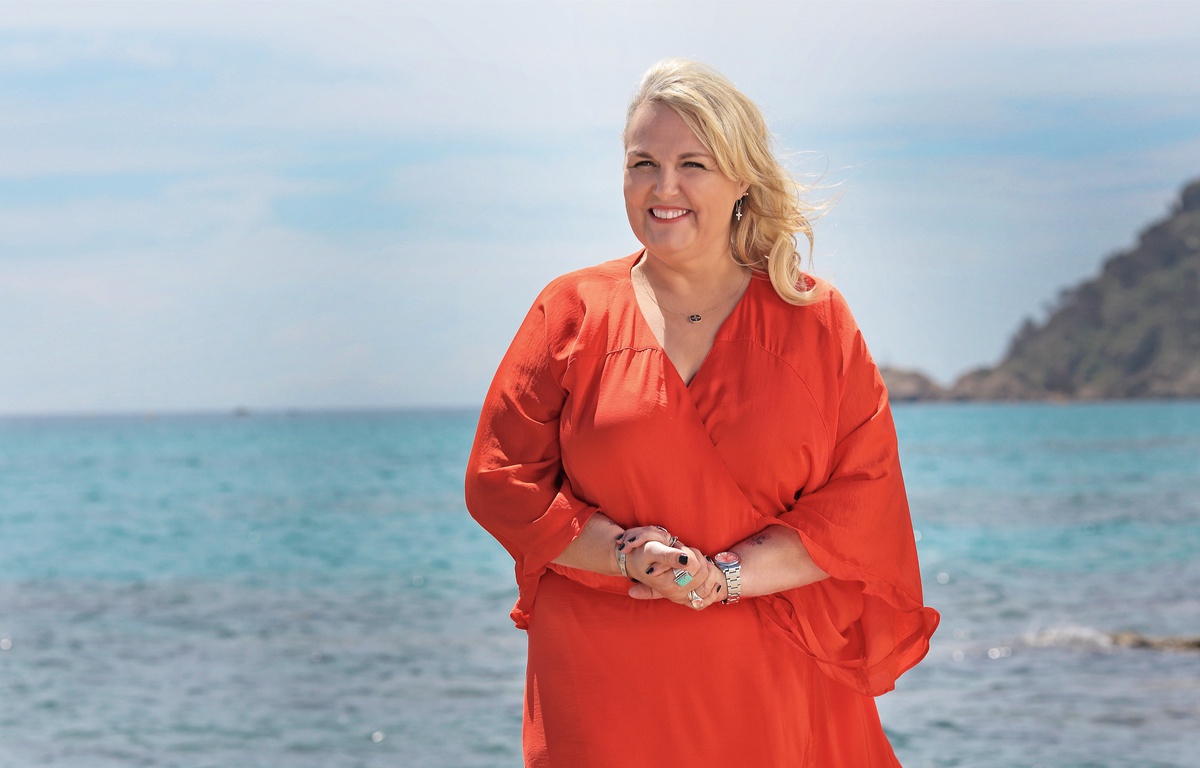 Casting Tf1 Maman Vacances De Reve Les plus belles vacances» sur TF1: «Je vois des endroits paradisiaques  alors que je suis devant un fond vert» s'amuse Valérie Damidot