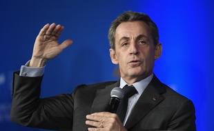 «Des référendums, je vous en promets jusque là.»