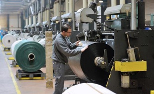 Une usine de sacs plastique en France