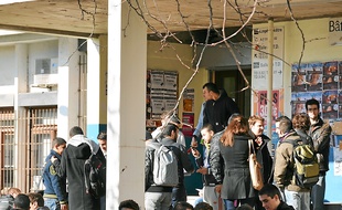 L'université unique accueillerait environ 40 000 étudiants.