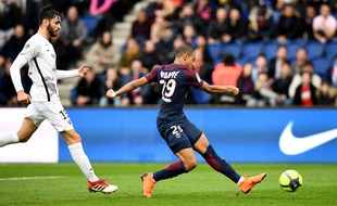 Mbappé contre Metz au Parc des Princes.