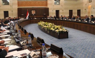 Le ministre syrien de l'Information Omrane al-Zohbi a invité mardi "toutes les forces d'opposition" à participer au dialogue national proposé par Bachar al-Assad pour régler la crise.
