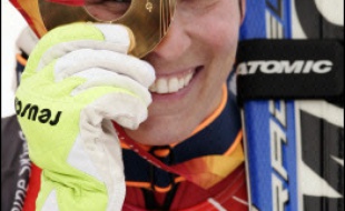 A un mois d'une retraite annoncée, Michaela Dorfmeister a enfin ajouté les lauriers olympiques de descente à un palmarès déjà impressionnant, mettant fin à plus d'un quart de siècle de disette autrichienne dans la spécialité, mercredi à San Sicario.