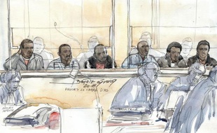 Il était question de déracinement, de tristesse, de désenvoûtement, de grandes fratries et de nouvelles de la famille trop rares mercredi au procès des "pirates" somaliens jugés depuis la veille pour la prise d'otages du voilier le Carré d'As en 2008 au large de la Somalie.