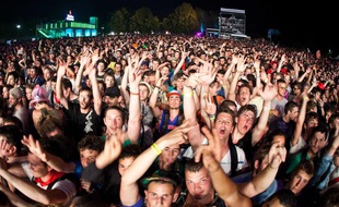 Le public des Eurockéennes de Belfort, le 29 juin 2012