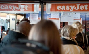 La grève de Servisair à Olry-Sud, le 15 octobre 2009, perturbe les compagnies Easyjet et Royal Air Maroc