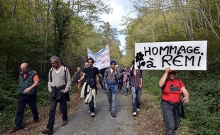 Un hommage à Rémi Fraisse a été organisé à Sivens.