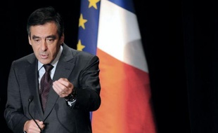 François Fillon a souligné samedi que la France devait "à tout prix" préserver sa crédibilité financière, à deux jours de l'annonce d'un nouveau plan d'austérité qui doit permettre au pays de préserver son triple A l'autorisant à emprunter à moindre coût.
