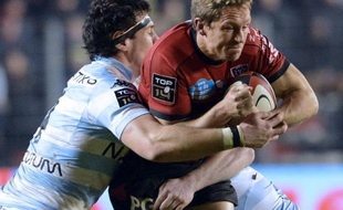 Avec un engagement féroce de tous les instants, une solide défense et une grosse mêlée, les Racingmen ont contré l'implacable Toulon dans tous les domaines.