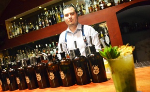 Rémi Bataillé, seul représentant français au championnat du monde de cocktail.