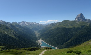 Une randonneuse a fait une chute mortelle sur le pic d'Ossau.