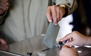 Illustration d'un bureau de vote
