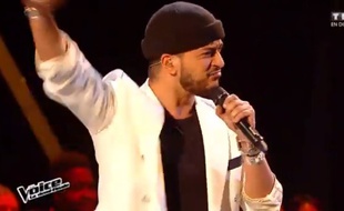 Slimane, sur le plateau de «The Voice», le 7 mai 2016.