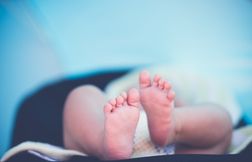 Elle-même quadruplée, cette trentenaire donne naissance à des quintuplés