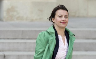 Cécile Duflot quitte l'Elysée, à Paris, le 26 mars 2014
