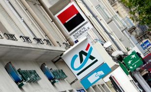 Les enseignes des banques françaises Société Générale, Crédit Agricole et BNP Paribas, le 12 septembre 2011 à Rennes, en Bretagne