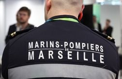 Un incendie ravage une menuiserie dans le quartier des Crottes à Marseille