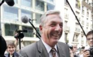 Alors que le président de l'UDF, François Bayrou, réserve à Nicolas Sarkozy ses plus vives attaques et a laissé entendre qu'il ne lui donnerait pas sa voix le 6 mai, plus de la moitié des députés centristes ont annoncé à ce jour qu'ils voteraient pour le candidat UMP.