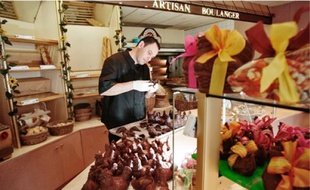 Michel Soler, ancien chef de projet informatique , est devenu artisan pâtissier.