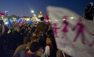 Manifestation des anti- «mariage pour tous», le 23 avril 2013, aux Invalides, à Paris.