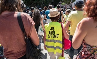 Des « gilets jaunes » à Toulouse lors de l'acte 38, le 3 août 2019.