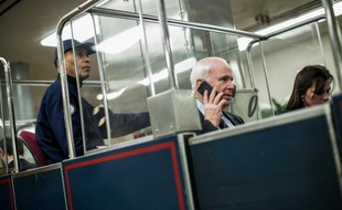 Paralysé par l'obstruction, le Sénat américain n'avait pas voté de budget depuis quatre ans, un exercice formel auquel les sénateurs se sont finalement attelés dans la nuit de vendredi à samedi en adoptant un budget pour l'exercice 2014, qui commence le 1er octobre.