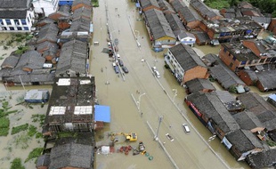 La ville de Cangnan en chine a été totalement innondée après les pluies torrentielles dues au typhon Morakot, le 10 août 2009.