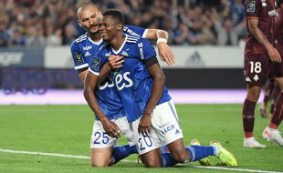 Ludovic Ajorque et Habib Diallo (à droite), le duo gagnant de la soirée.