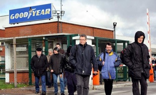 Le représentant de la CGT, majoritaire à l'usine Goodyear d'Amiens-Nord, Mickaël Wamen a estimé mercredi que la lettre adressée par le PDG de Titan international au ministre du Redressement productif était une "insulte totale", jugeant le patron du groupe Maurice M. Taylor proche de l'"asile psychiatrique".