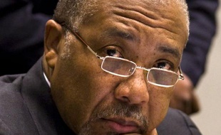 Une peine de 80 ans de prison a été requise par l'accusation contre l'ex-président libérien Charles Taylor pour son rôle dans la guerre civile en Sierra Leone entre 1996 et 2002, selon un document présenté jeudi à la cour spéciale qui juge son cas