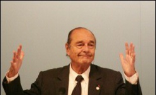 Jacques Chirac à Cannes, à une journaliste qui lui demandait s'il s'agissait de son dernier sommet africain: "Oui, c'est mon dernier sommet...". Et d'ajouter après un silence: "... cette année".