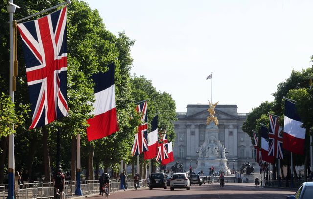 Londres s’est parée des drapeaux des deux Nations, le bleu, blanc, rouge français et l’Union Jack britannique.