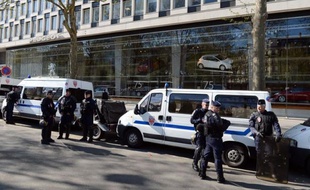 Plus de neuf mois après avoir été annoncées, la fermeture d'Aulnay et la restructuration sans précédent prévue par le groupe PSA Peugeot Citroën en France vont pouvoir être appliquées dans les prochains jours, l'ultime consultation des représentants du personnel s'étant achevée lundi.