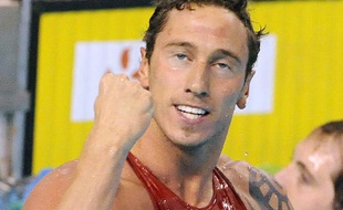 Le nageur marseillais, Frédérick Bousquet, à l'arrivée du 50m nage libre des championnats de France, le 26 avril 2009.