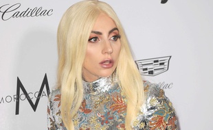 Lady Gaga aux Fashion Awards de Los Angeles le 20 mars 2016