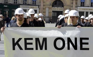 Après deux jours d'ultimes rebondissements, le tribunal de commerce de Lyon devrait homologuer vendredi après-midi le projet de reprise du groupe chimique Kem One par l'industriel Alain de Krassny, soulageant les 1.300 salariés concernés.