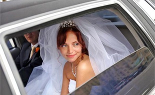 Le budget consacré au mariage, de 12 000 € en moyenne, ne cesse d'augmenter. En 2009, il a gagné 500 € par rapport à 2009.