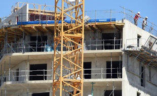 Un immeuble en construction le 17 août 2015 à Montpellier