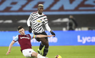 Paul Pogba (à droite)