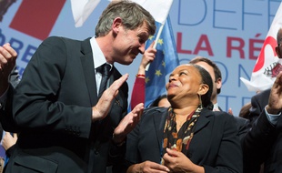 Vincent Peillon et Christiane Taubira lors d'un rassemblement "contre l'extrémisme" le 23 novembre 2011 à Paris.