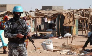 Un Casque bleu nigérian a été tué et trois autres ont été blessés samedi dans l'attaque de leur patrouille au Darfour, dans l'ouest du Soudan, a annoncé l'ONU