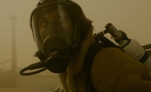 Olga Kurylenko dans « Dans la brume » de Daniel Roby