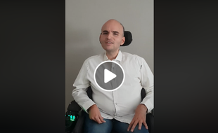 Mehdi Belbachir, un Lyonnais de 26 ans, atteint d'une myopathie propose ses services à Emmanuel Macron pour intégrer le futur gouvernement.