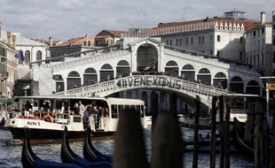 Le pont du Rialto, à Venise