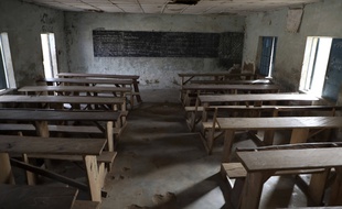 Une classe vide d'une école du Nigéria, attaquée le 18 février dernier.