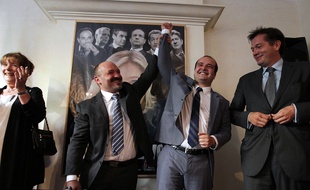 Frédéric Boccaletti (2e en partant de la gauche) avec David Rachline.