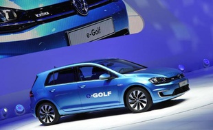 Après plusieurs années d'expansion, Volkswagen a connu un coup de frein en 2013 aux Etats-Unis à cause d'une gamme de produits trop pauvre mais compte se rattraper en investissant massivement et en se lançant sur le segment porteur des SUV.