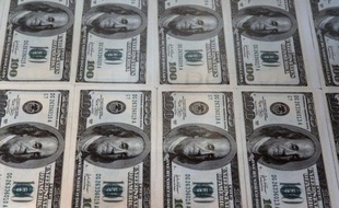 Le monde comptait 11 millions de millionnaires en dollars en 2011 mais leur patrimoine est en baisse pour la première fois depuis la crise de 2008, selon une étude publiée mardi par le groupe français de conseil Capgemini et la Royal Bank of Canada (RBC).